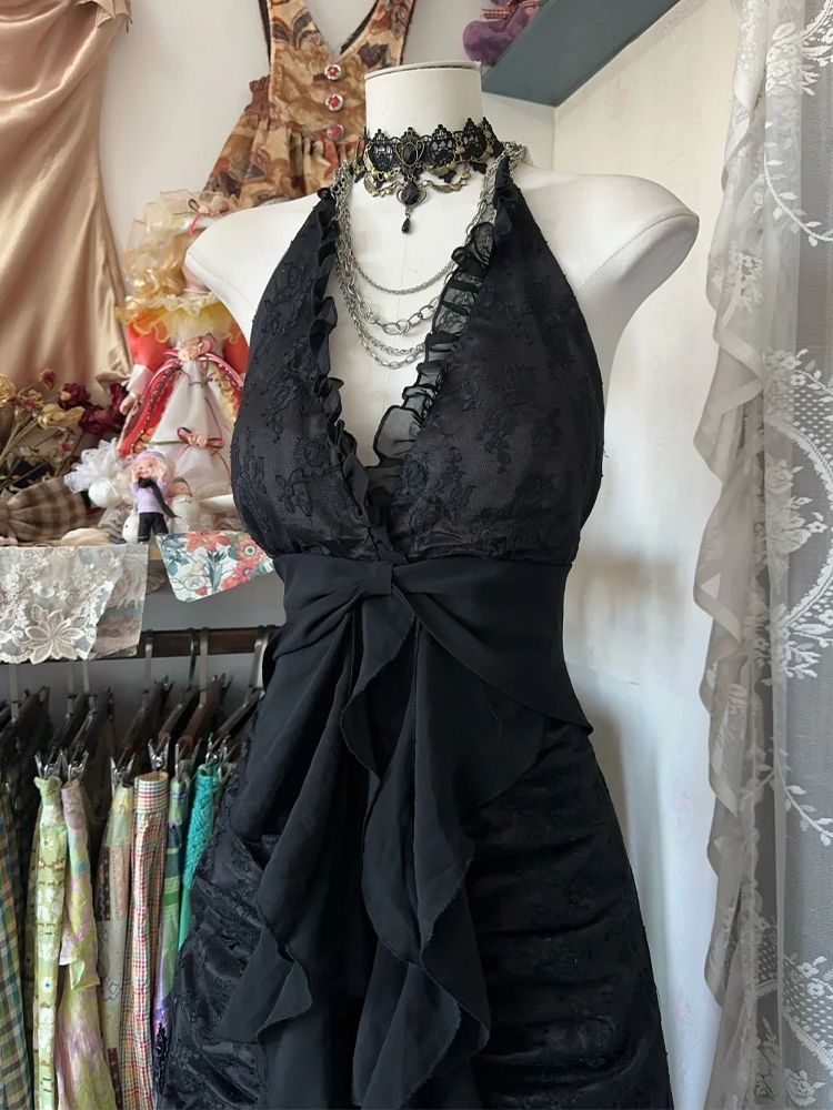 Винтажное платье Y2K с лямкой  – обзор и цена Y2K Backless Halter Mini Dress