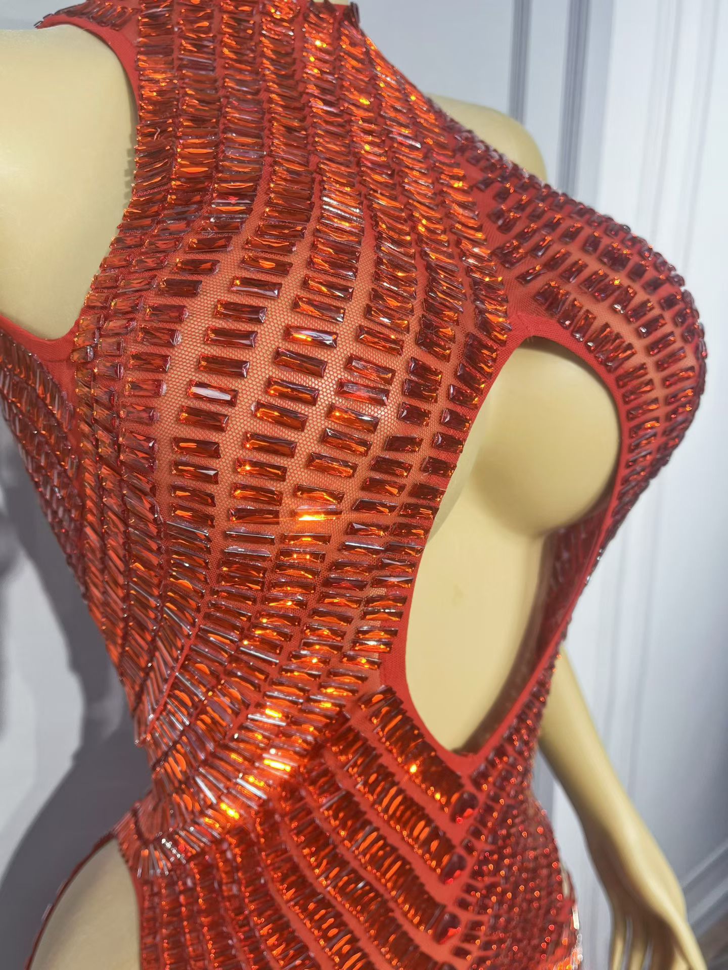 Роскошное красное платье-русал – обзор и цена Sparkly Rhinestone Club Party Dress
